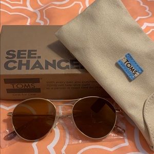 Toms melrose shiny gold sunglasses new